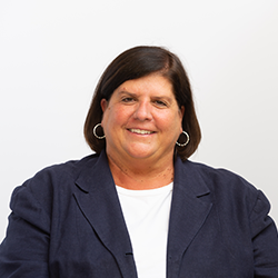 headshot of Dr. Melany Kyzer