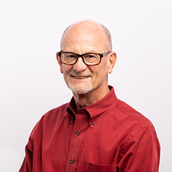 Headshot of Dr. Julian Cowart