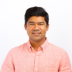 Headshot of Dr. Caio Franca