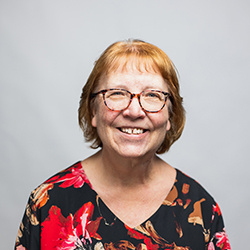 Headshot of Betty Lou Thompson