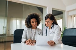 SNU-student-graduate-from-MBA-in-healthcare-program