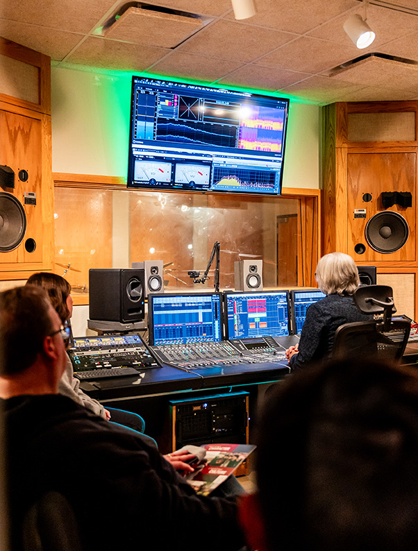 The SNU Music Recording Studio for Commercial Music Production Majors