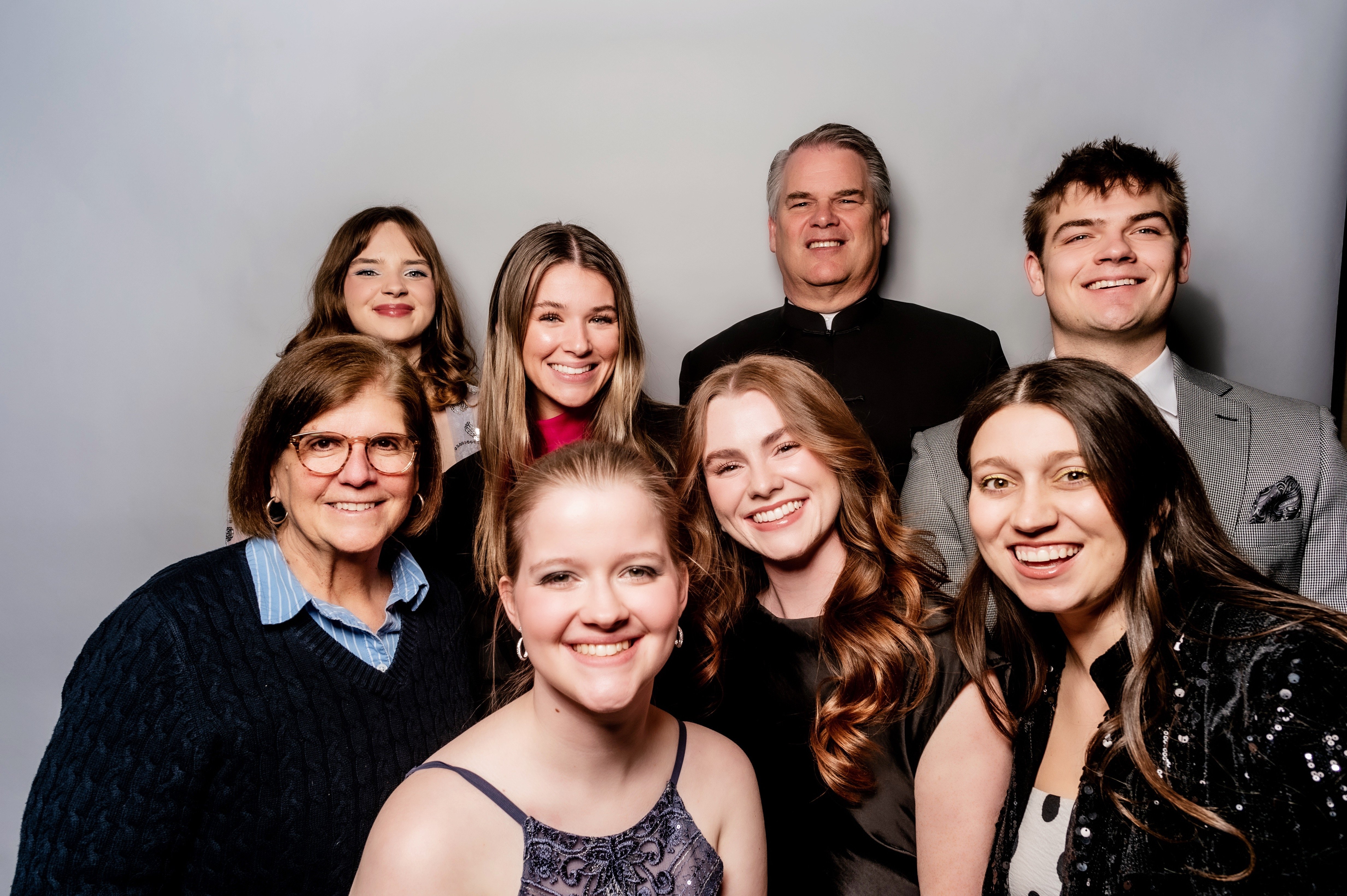 SNU Graphic Design Students With Faculty