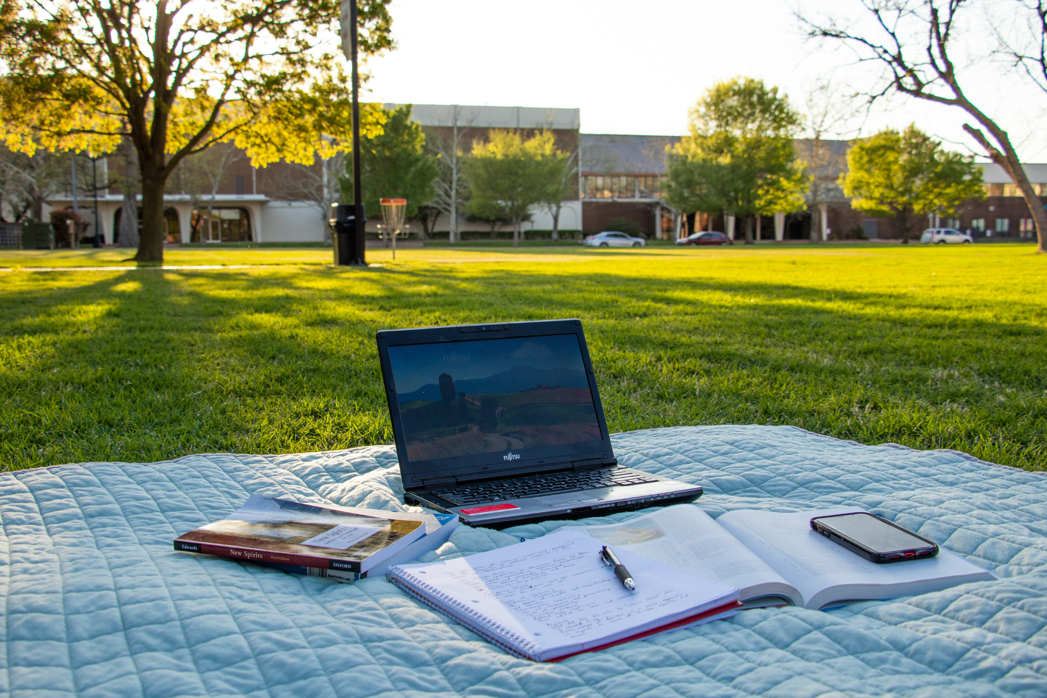 SNU Departments Band Together to Deliver Classes Online